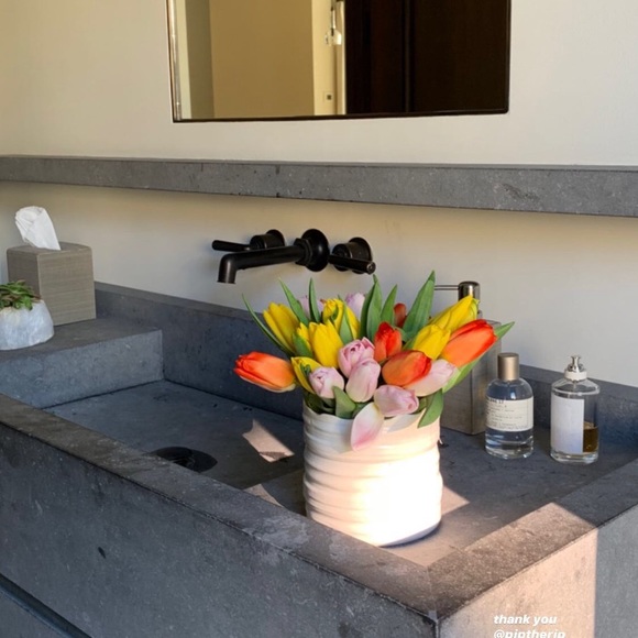 Meet your Posher, Ashley - Picture 1 of 1